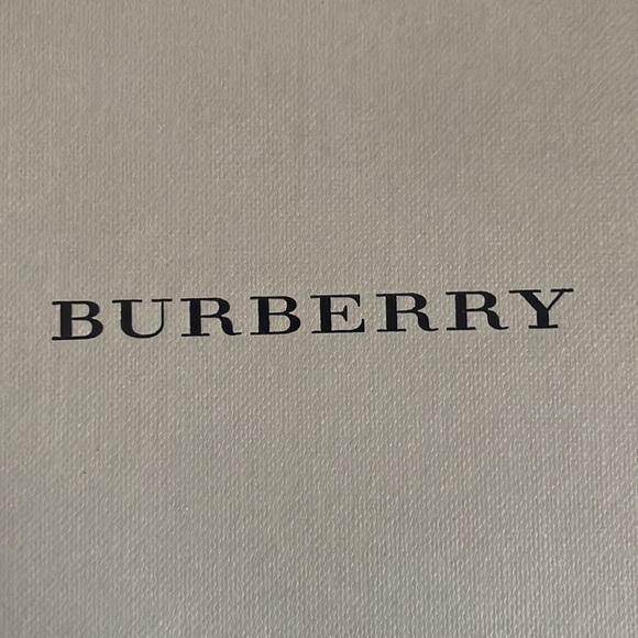 Burberry Watch Luxury Classic Adjustable Dialup Quartz Holt Renfrew - Picture 3 of 13